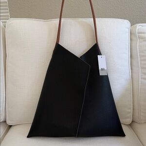 BP Black Shoulder Bag with Brown Straps